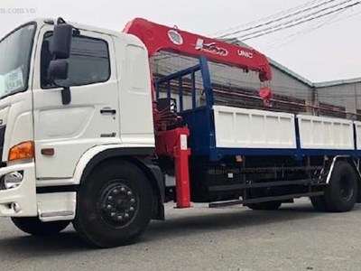 Hino FG8JT8A UNIC 5 TẤN 4 ĐỐT