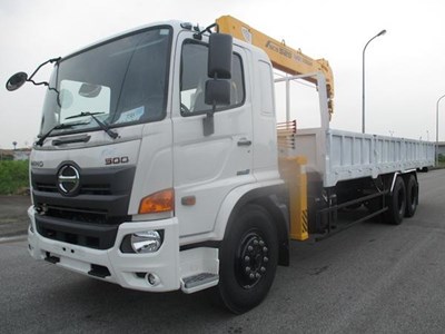 HINO FL8JL8A GẮN CẨU SOOSAN 525 5 TẤN 5 ĐỐT 