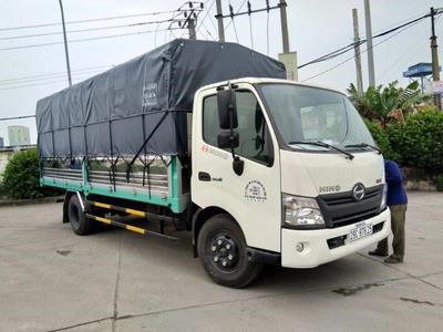 HINO 3t9 THÙNG MUI BẠT DÀI 5M3 (XZU720L)