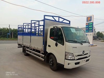 Xe tải hino XZU730 thùng mui bạt 4,5 tấn